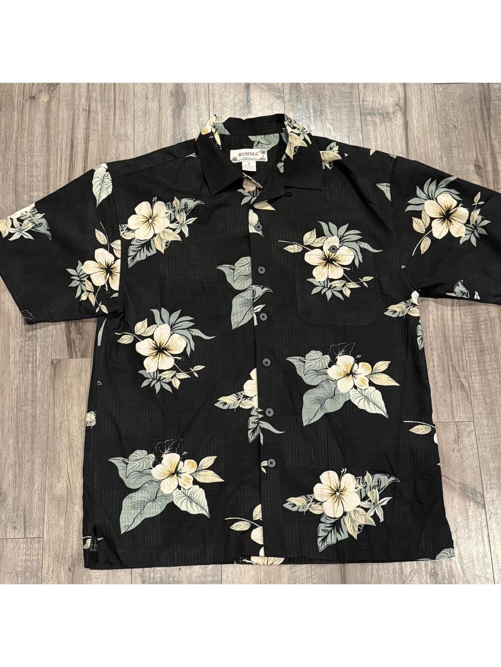Vintage Men's Silk Cotton Hawaiian Button Up Shirt Floral Short Sleeve Medium